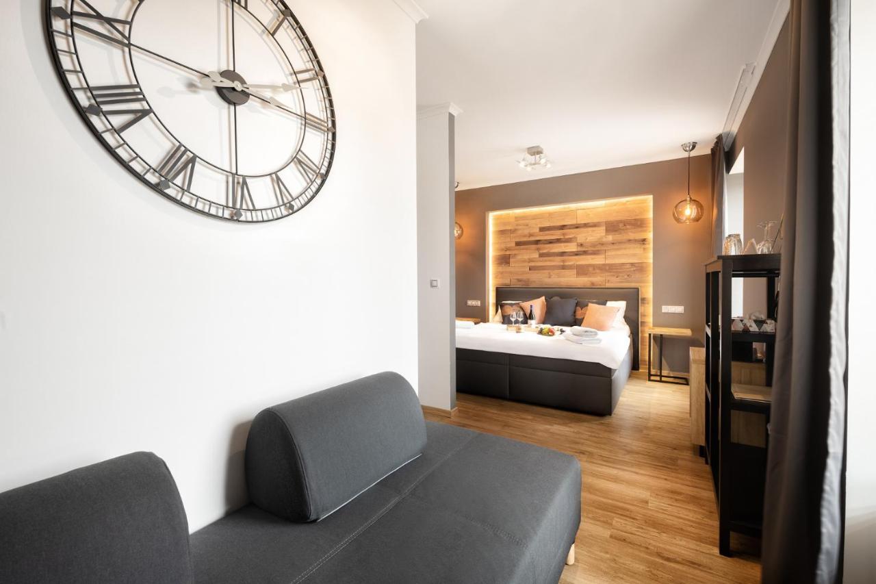 Wine & Wellness Hotel Besedni Dum Valtice Ngoại thất bức ảnh