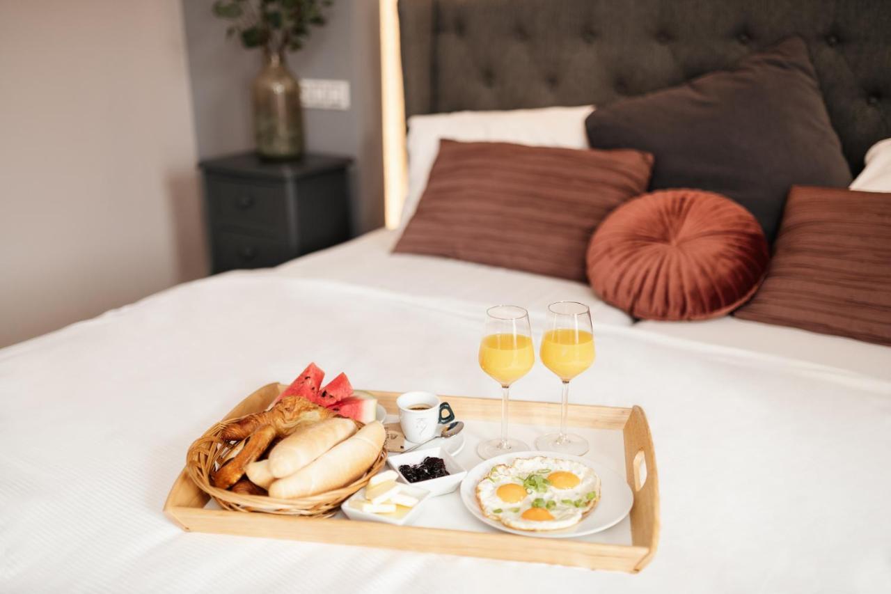 Wine & Wellness Hotel Besedni Dum Valtice Ngoại thất bức ảnh