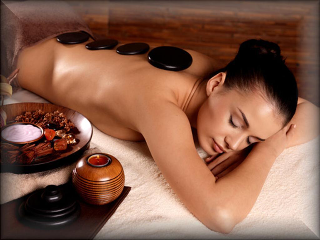 Wine & Wellness Hotel Besedni Dum Valtice Ngoại thất bức ảnh